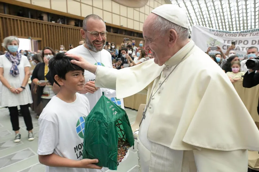 Pope Francis greets supporters of the Laudato Si’ Movement at his general audience at the Vatican, Sept. 1, 2021.?w=200&h=150